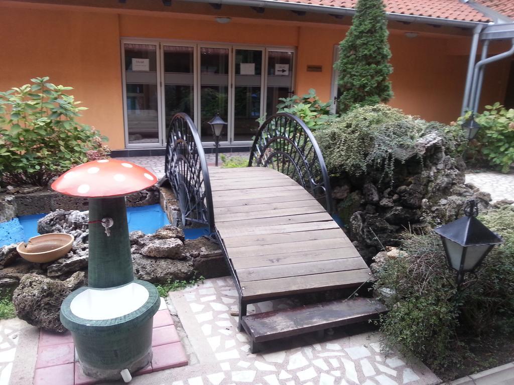 Hotel Car Smederevo Exterior photo
